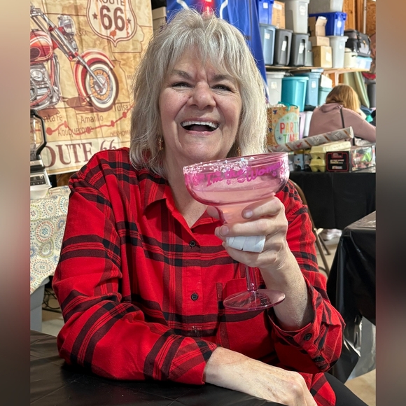 Meet your Posher, Cyndi - Picture 5 of 7